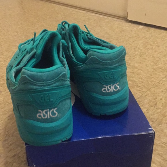 ASICS Gel-Kayano Trainer - Picture 2 of 4